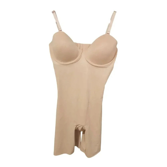 Spanx Flawless Finish Strapless Cupped Midthigh Bodysuit Neutral Size M - Picture 5 of 7